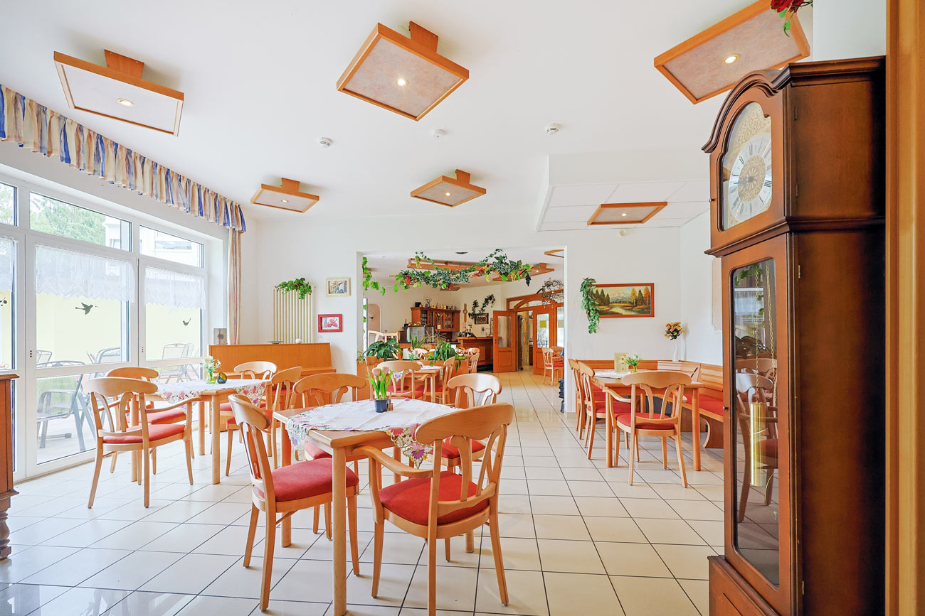 Seniorenresidenz Landhaus am Weinberg Ansicht eines Raums des Landhaus-Cafés